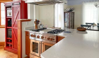 20 Greeley Ave, Bar Harbor, ME 04609