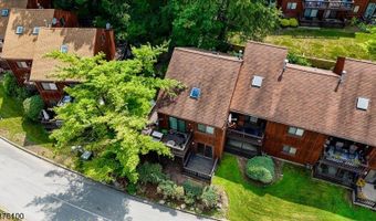 12 Stonehill Dr 1, Alloway, NJ 07462