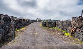 3560 LOKO Pl, Hilo, HI 96720