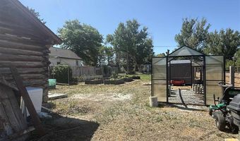 202 N Division St, Cowley, WY 82420