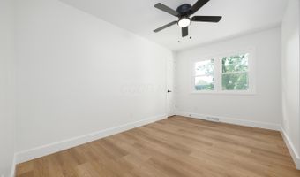 6174 Sunny Vale Dr, Columbus, OH 43228