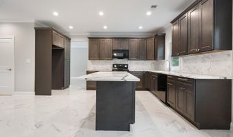 605 Bay Blvd, Bayville, NJ 08721