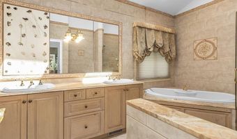 83 The Dell, Albertson, NY 11507