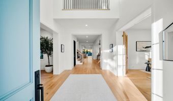 2116 Shadow Creek Dr, Agoura Hills, CA 91301
