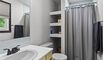 4 Amanda Ct, North Providence, RI 02904