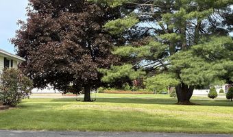 2 Sunrise Cir, Augusta, ME 04330