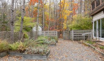 71 Bay View Dr, Bar Harbor, ME 04609