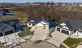 1712 Roebling Rd, Adel, IA 50003