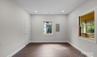 102 Clingman Ave, Asheville, NC 28801