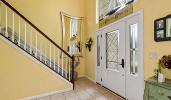 10 Dori Ln, Barnegat, NJ 08005
