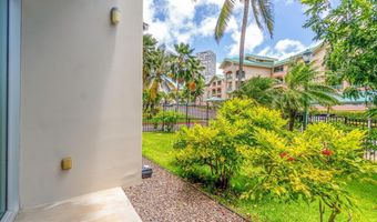 3009 Ala Makahala Pl 102, Honolulu, HI 96818