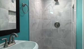 2258 ARLINGTON Ter, Alexandria, VA 22303