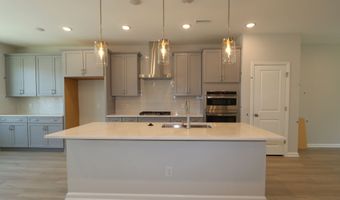 2724 Hunter Woods Dr, Apex, NC 27502