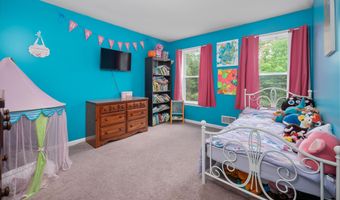 66 Foothill Rd, Albrightsville, PA 18210