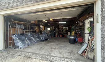 14 MEADOW St, Bayonne, NJ 07002