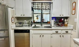 8597 Chaffin Rd, Baxter, TN 38544