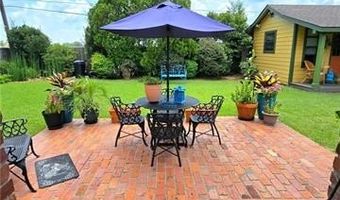 2135 MEMORIAL Dr, Alexandria, LA 71301
