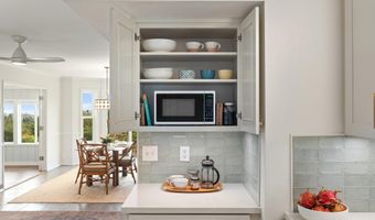 820 W Kuiaha Rd A, Haiku, HI 96708