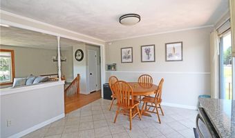 62 Valleybrook Dr, East Providence, RI 02914