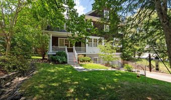 7032 WILSON Ln, Bethesda, MD 20817