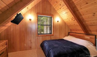 1221 Fox Rd, Cascade, ID 83611