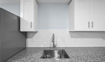 1735 Merriman Rd 302, Akron, OH 44313