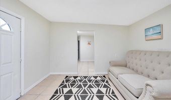 412 OAK St, Auburndale, FL 33823