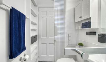 3005 Oakwood St, Ann Arbor, MI 48104