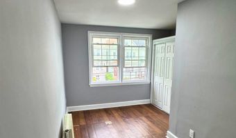 93 W 52ND St, Bayonne, NJ 07002