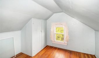 4 Atlantic St, Newport, RI 02840