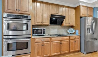 95 Crickett Cir, East Greenwich, RI 02818