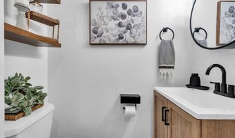 5 Sloop Ct, Barnegat, NJ 08005