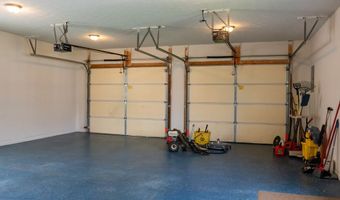 372 Brookside Dr, Algood, TN 38506