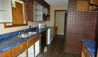 1012 N 12th St, Augusta, AR 72006