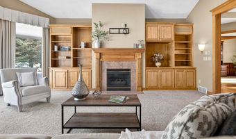 4351 N SUGAR MAPLE Ln, Appleton, WI 54913