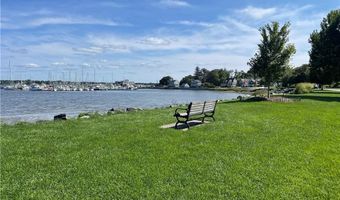 163 Bluff Ave, Cranston, RI 02905