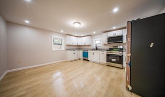 71 Pearl St, Bath, ME 04530