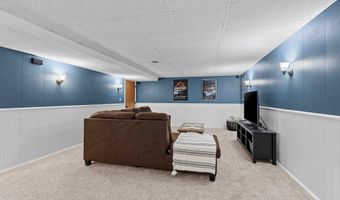 1718 SCHAEFER Cir, Appleton, WI 54915