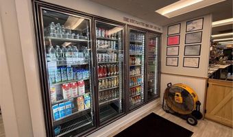 909 BOSTON NECK Hl, Narragansett, RI 02882