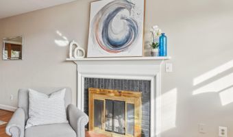 2924 S GRANT St, Arlington, VA 22202