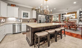 9 Bajala Dr E, Beaufort, SC 29907