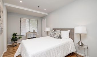 1029 N STUART St 307, Arlington, VA 22201