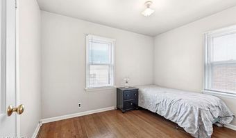 7686 Winona Ave, Allen Park, MI 48101