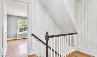 172 Hoyt Ave, East Providence, RI 02916