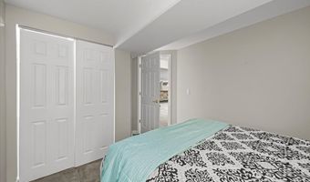 39867 N Harbor Ridge Dr, Antioch, IL 60002