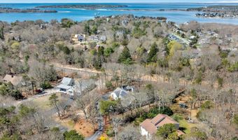 52 Clubhouse Dr, Bourne, MA 02532