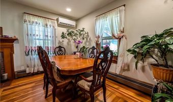 58 Richard St, Cranston, RI 02910