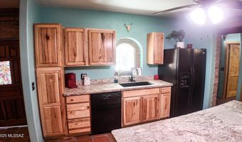 1094 N Pomerene Rd, Benson, AZ 85602