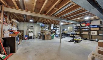 650 BUTTERFIELD Dr, Algonquin, IL 60102