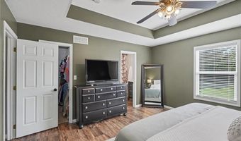 709 Flame Way, Baldwin City, KS 66006